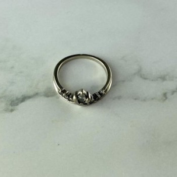 925 Sterling Silver White CZ Ring Size 5.5