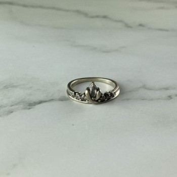 925 Sterling Silver White CZ Ring Size 5.5