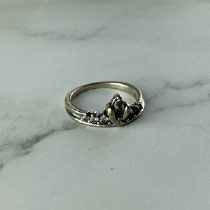 925 Sterling Silver White CZ Ring Size 5.5