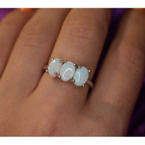 925 Sterling Silver Opal Ring Size 9