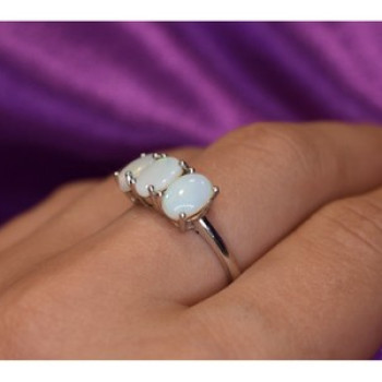 925 Sterling Silver Opal Ring Size 9