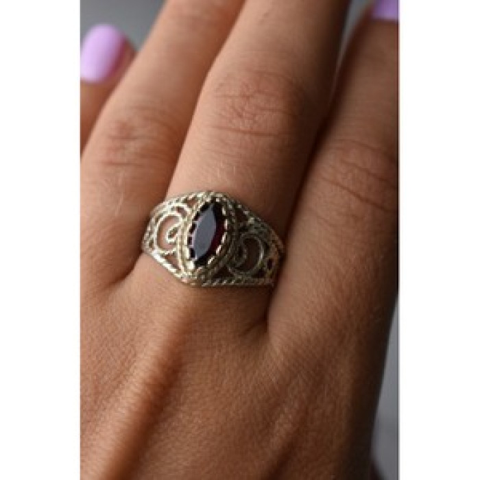 925 Sterling Silver Almandine Openwork Ring Size 10.25