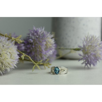 925 Sterling Silver Blue Spinel Ring Size 7