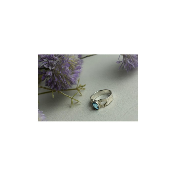 925 Sterling Silver Blue Spinel Ring Size 7