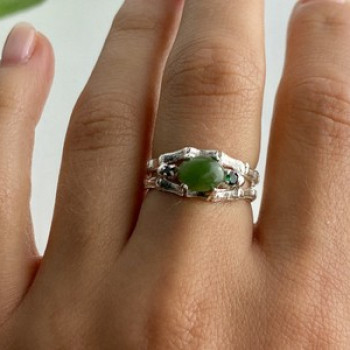 925 Sterling Silver Nephrite ( Jade ) & Emeralds Ring Size 8