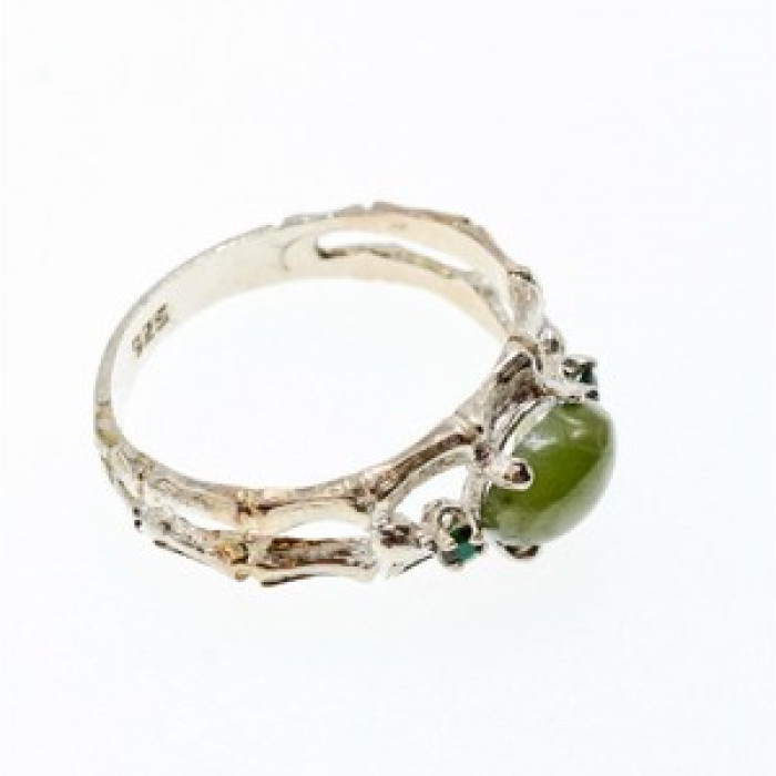 925 Sterling Silver Nephrite ( Jade ) & Emeralds Ring Size 8
