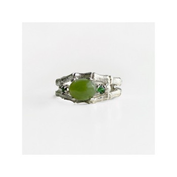 925 Sterling Silver Nephrite ( Jade ) & Emeralds Ring Size 8