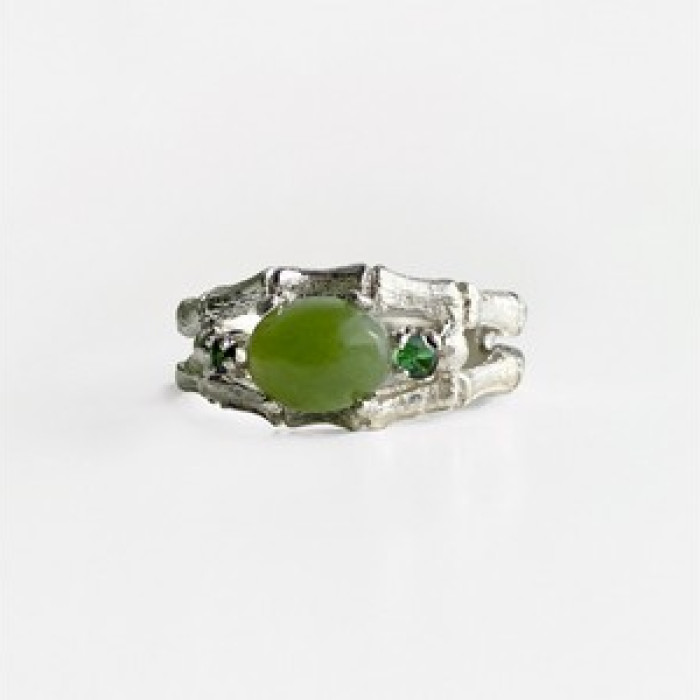 925 Sterling Silver Nephrite ( Jade ) & Emeralds Ring Size 8