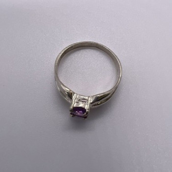 925 Sterling Silver Amethyst Ring Size 8