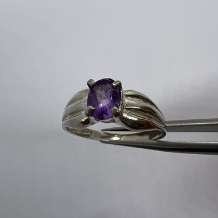 925 Sterling Silver Amethyst Ring Size 8