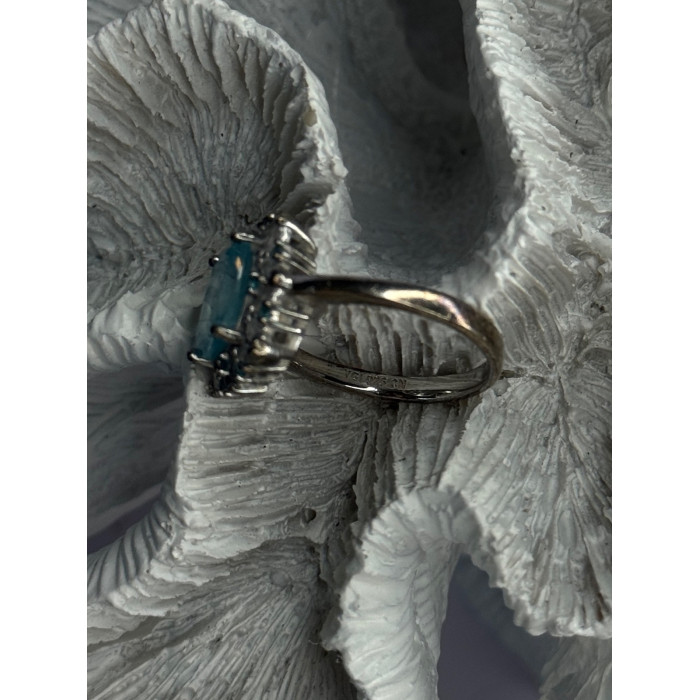 Beautiful 925 Sterling Silver Topaz & Beryl Ring Size 8