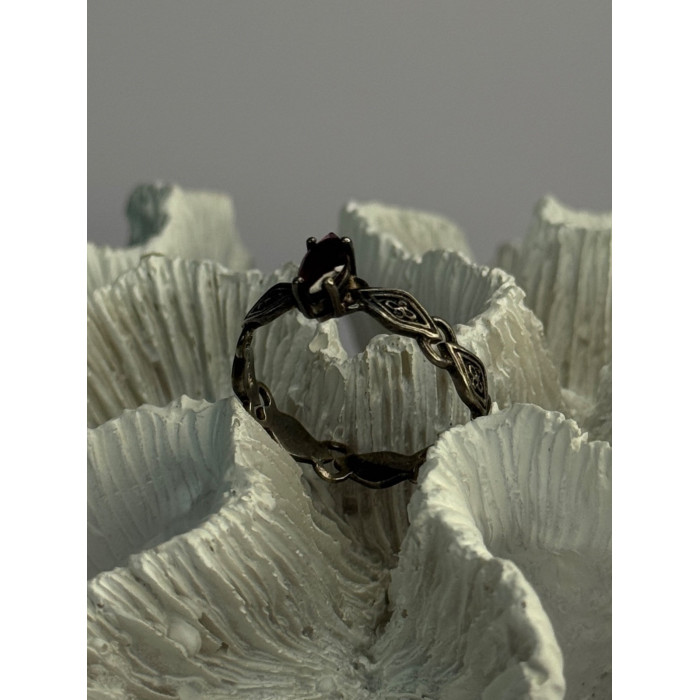 925 Sterling Silver Garnet Ring Size 9.5