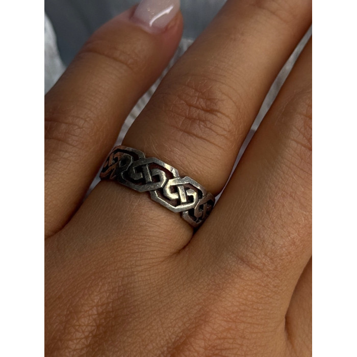 Elegant 925 Sterling Silver Ring Size 7