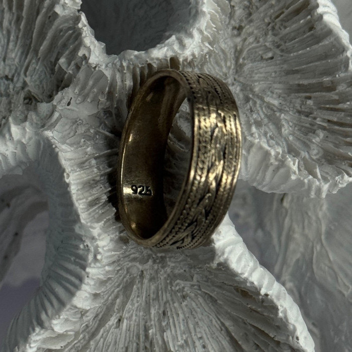 925 Sterling Silver Band Ring Size 10