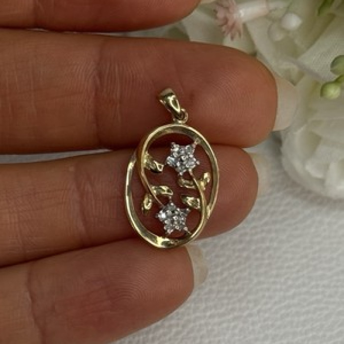 10K Yellow Gold Diamonds Flowers Pendant Length 0.95 Inch