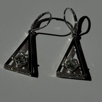 925 Sterling Silver Tycoon Cz Earrings Length 1.45 Inch