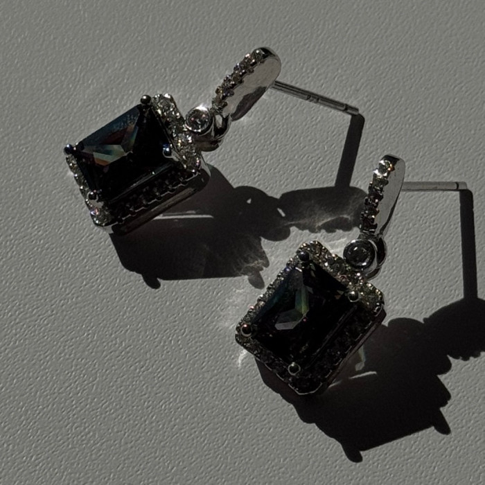 Shiny 925 Sterling Silver Alexandrite & Crystal Earrings