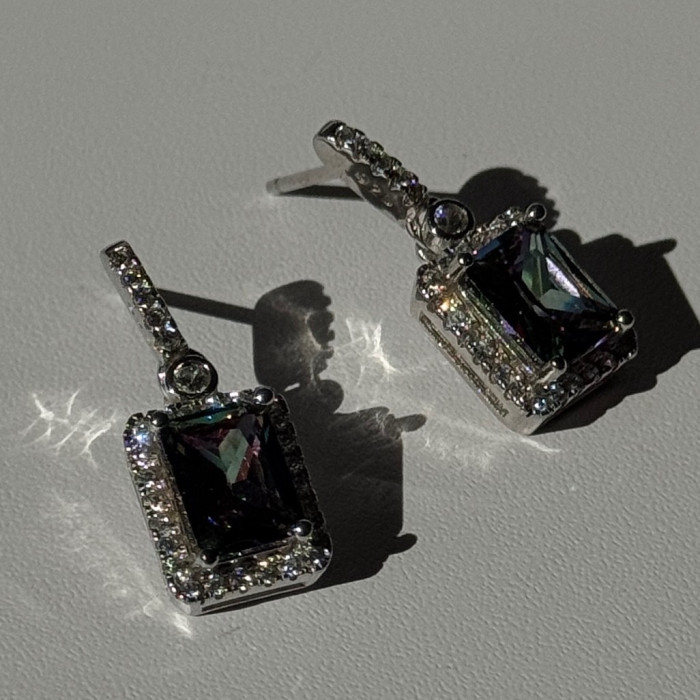 Shiny 925 Sterling Silver Alexandrite & Crystal Earrings