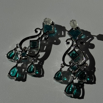 Shiny 925 Sterling Silver Aquamarine & Emerald Earrings