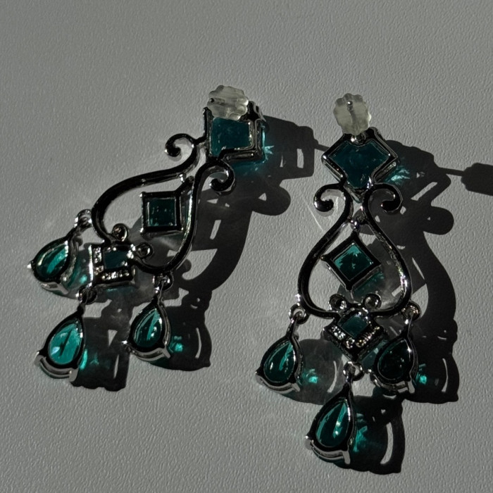 Shiny 925 Sterling Silver Aquamarine & Emerald Earrings