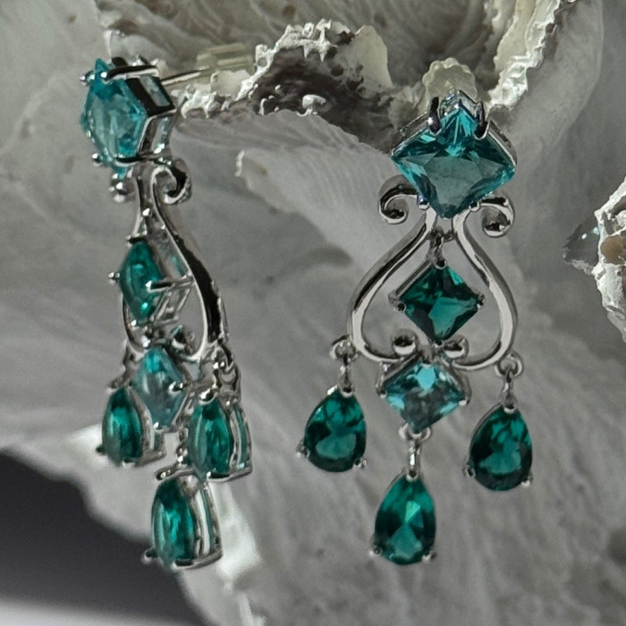 Shiny 925 Sterling Silver Aquamarine & Emerald Earrings