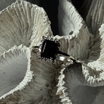 925 Sterling Silver Onyx & Beryl Ring Size 9