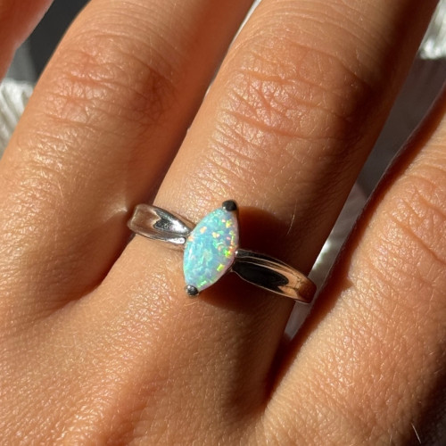 925 Sterling Silver Opal Ring Size 9