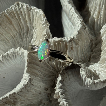 925 Sterling Silver Opal Ring Size 9