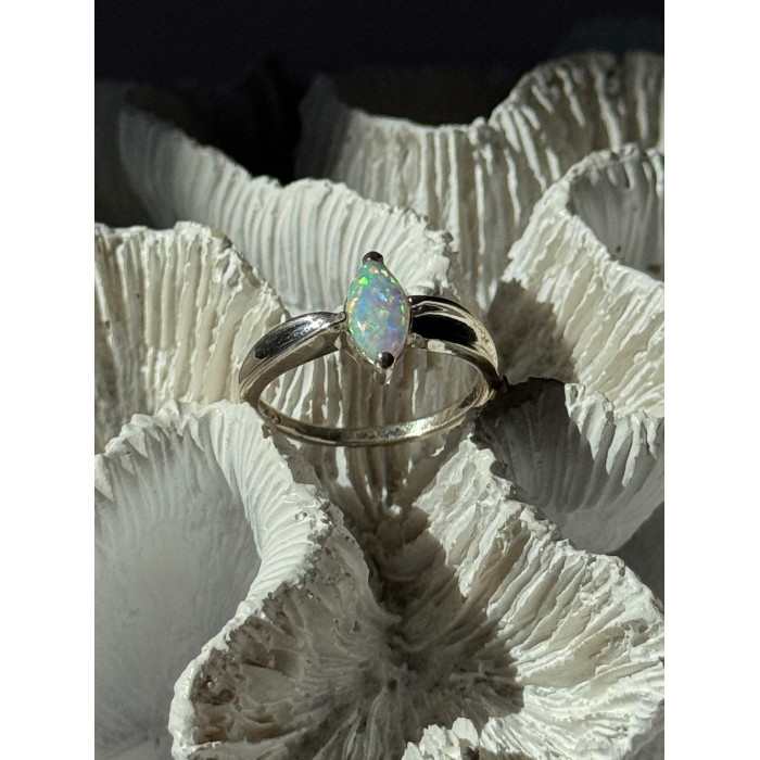 925 Sterling Silver Opal Ring Size 9