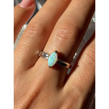 925 Sterling Silver Opal Ring Size 9
