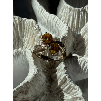 Shiny 925 Sterling Silver Cz Ring Size 4.5