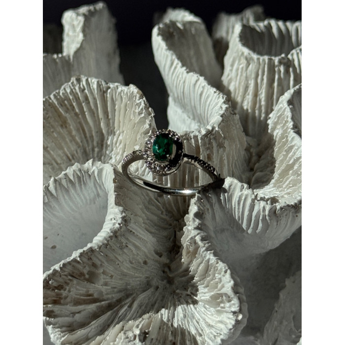 925 Sterling Silver Emerald & Diamond Ring Size 6.5