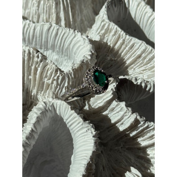 925 Sterling Silver Emerald & Diamond Ring Size 6.5