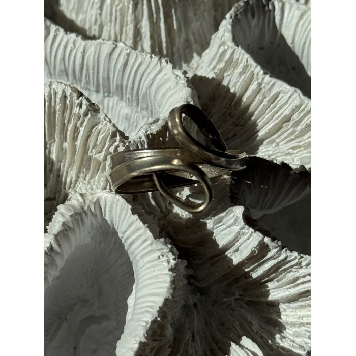 Unique Design 925 Sterling Silver Ring Size 9