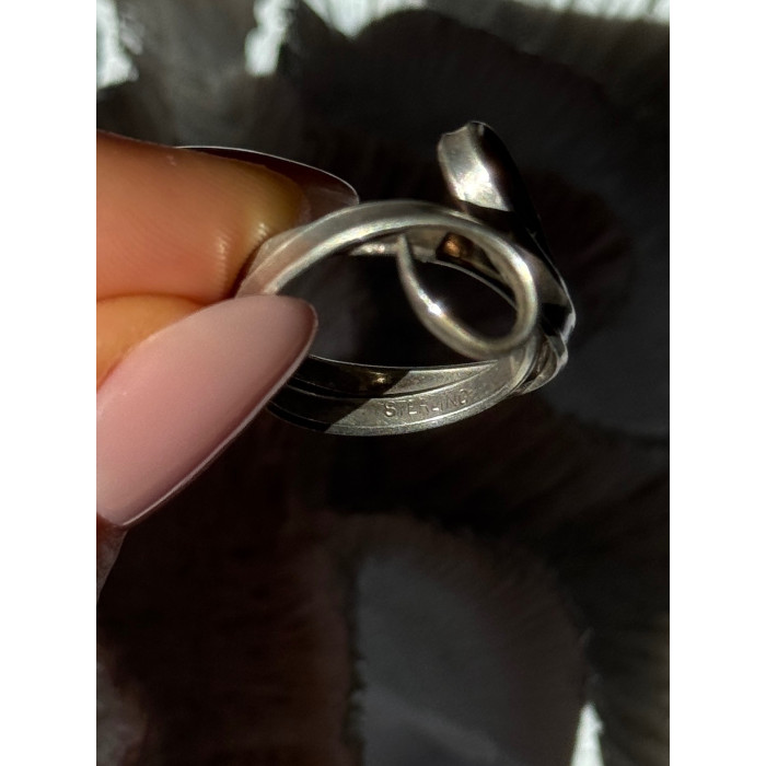Unique Design 925 Sterling Silver Ring Size 9