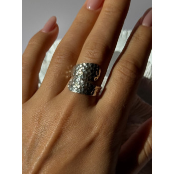 Elegant Design 925 Sterling Silver Ring Sizable
