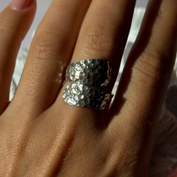 Elegant Design 925 Sterling Silver Ring Sizable