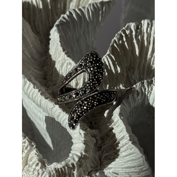 Beautiful Design 925 Sterling Silver Marcasite Ring Size 7.5