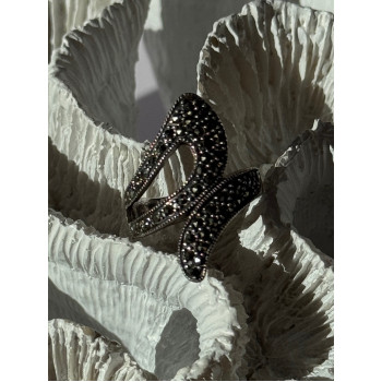 Beautiful Design 925 Sterling Silver Marcasite Ring Size 7.5