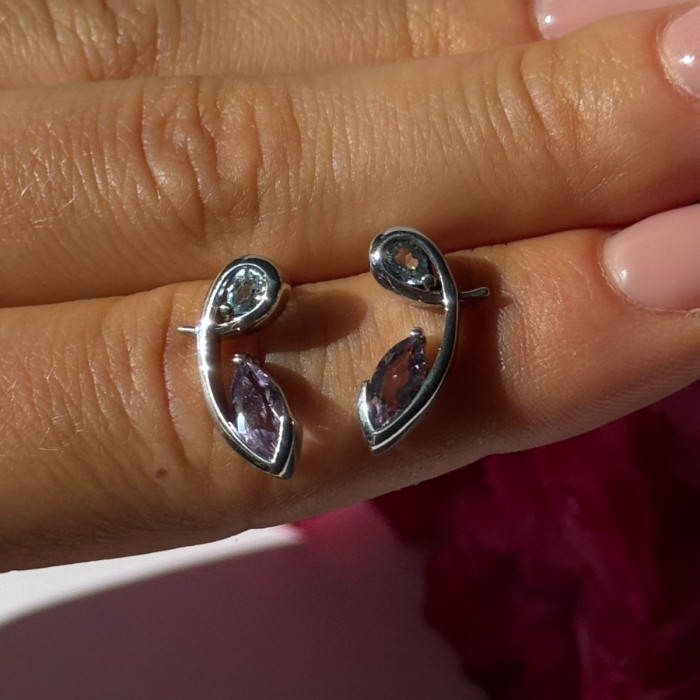 925 Sterling Silver Amethyst & Topaz Earrings Length 0.70 Inch