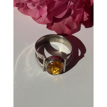 925 Sterling Silver Amber Ring Size 9.5