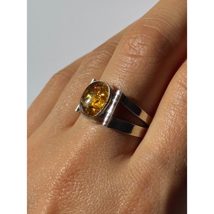 925 Sterling Silver Amber Ring Size 9.5