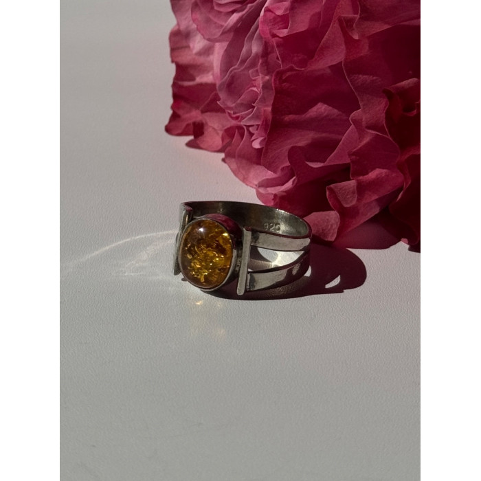 925 Sterling Silver Amber Ring Size 9.5