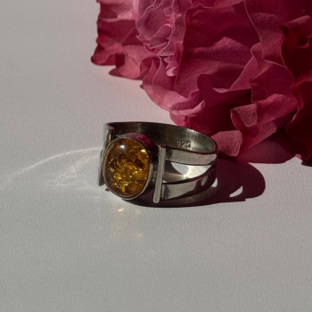 925 Sterling Silver Amber Ring Size 9.5
