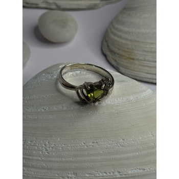925 Sterling Silver Peridot Heart & Beryl Ring Size 8