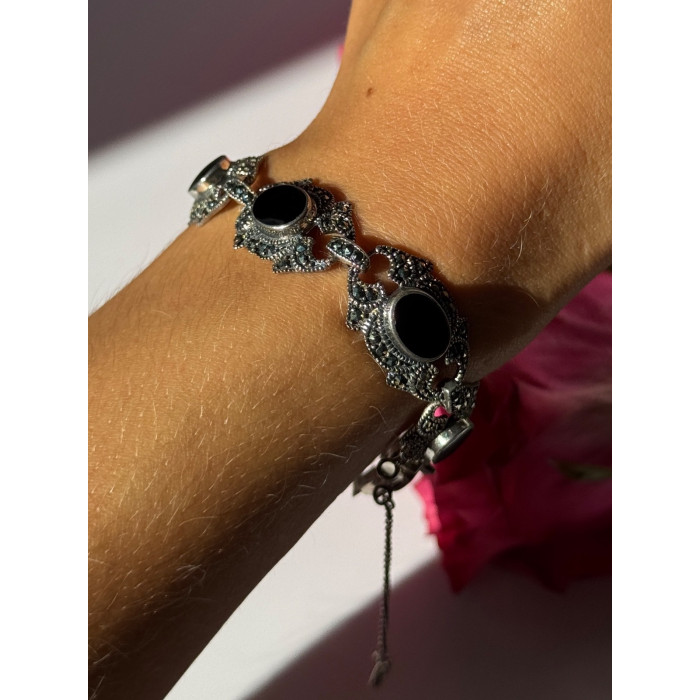 Vintage 925 Sterling Silver Onyx & Marcasite Bracelet 7 inch