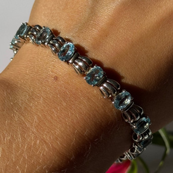 925 Sterling Silver Blue Topaz Bracelet 7.5 Inch