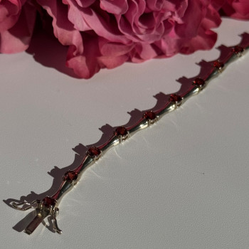 925 Sterling Silver Garnet Bracelet 7 Inch