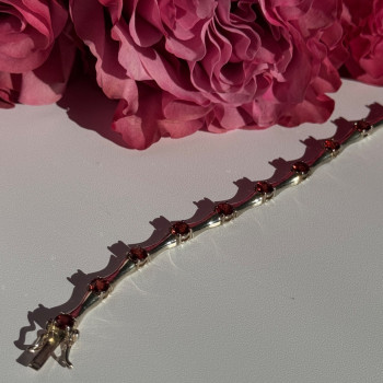 925 Sterling Silver Garnet Bracelet 7 Inch