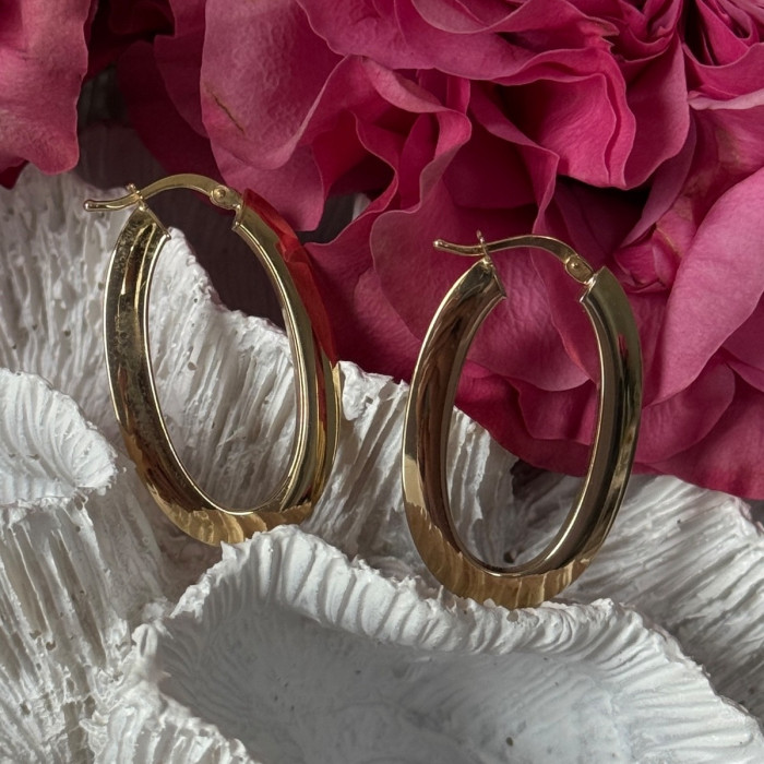 Italy 14K Yellow Gold Earrings Length 1.30 Inch